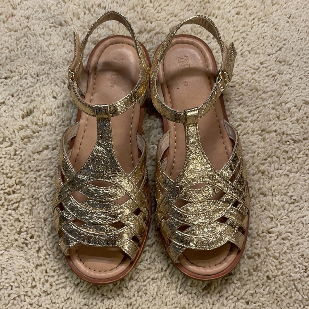 👧🏼Zara Girl Sandals. Size 35.
